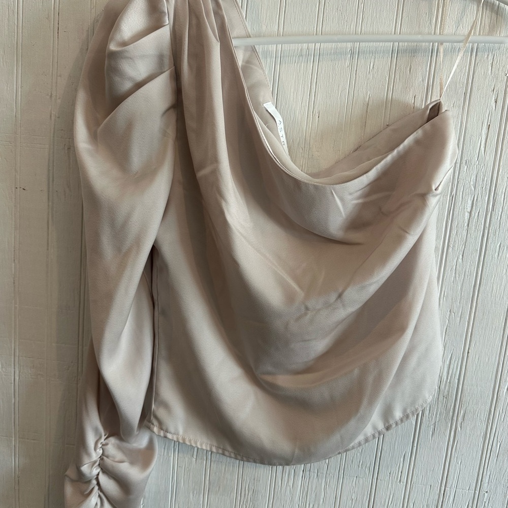 Astr Cream Drape Top